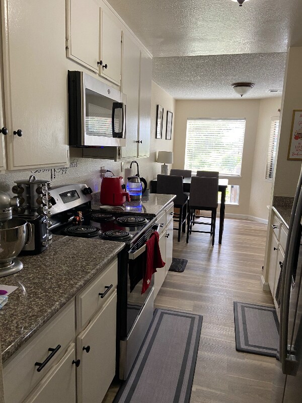 Building Photo - 21071 Gary Dr