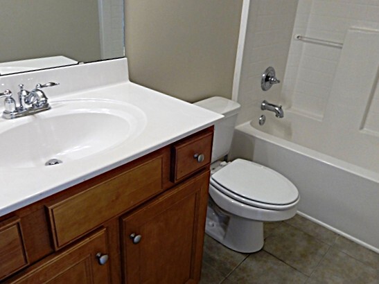 Building Photo - 7303 Coopers Hawk Dr