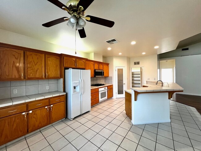 Building Photo - 11116 Southwales Ct