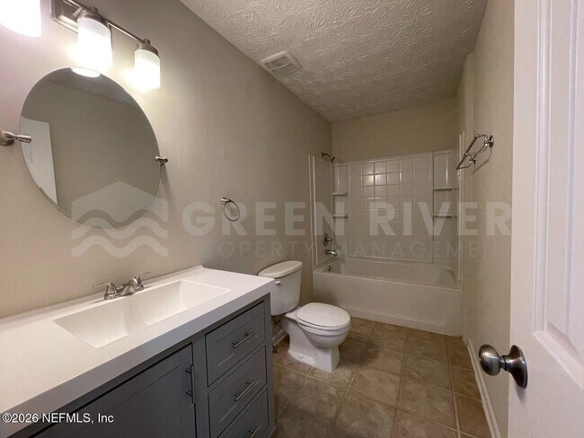 Building Photo - 614 Charles Carroll St