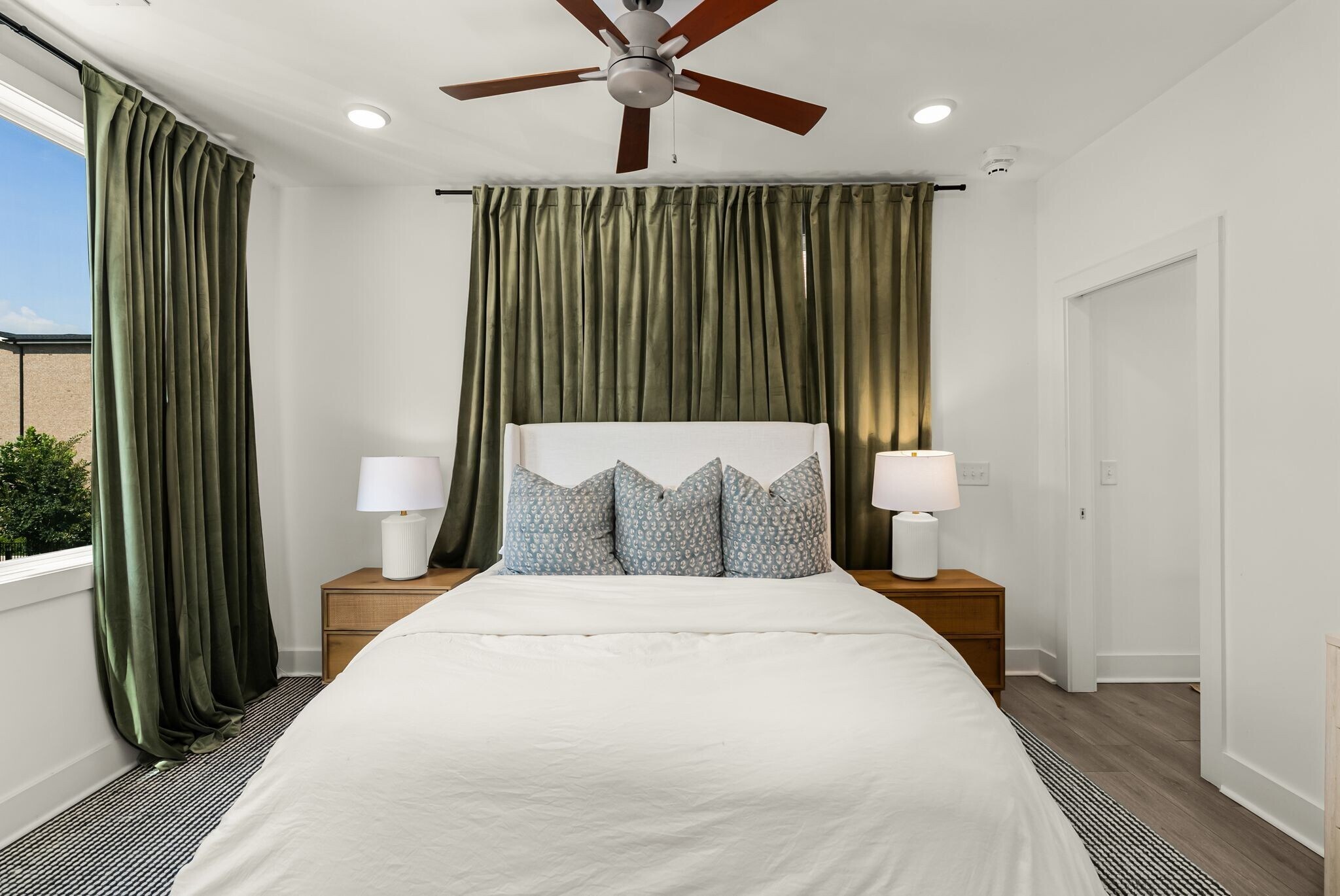 Building Photo - 1613 Marshall Hollow Dr