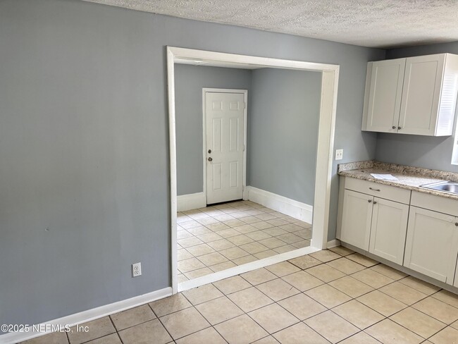 Building Photo - 361 Arora Blvd