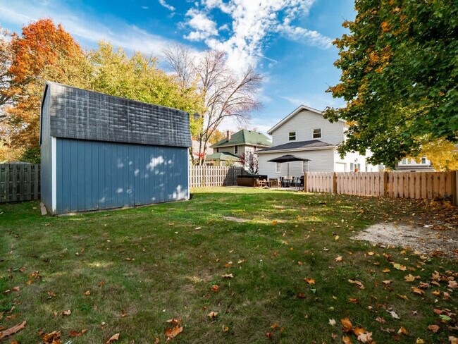 Building Photo - 2804 6th St