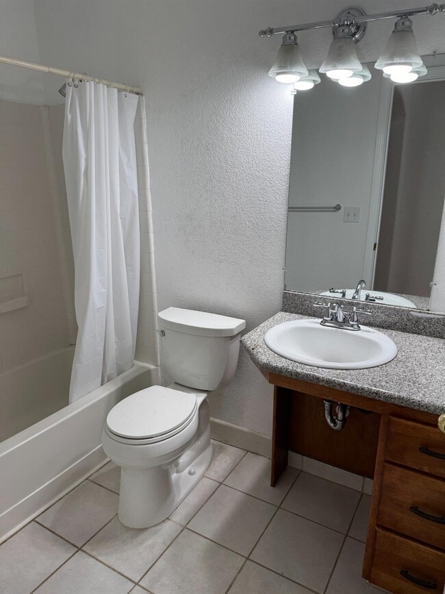 Building Photo - 3741 W Stuart Ave