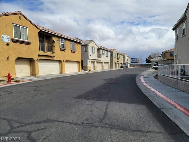 Building Photo - 6140 Pine Villa Ave