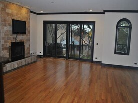 Building Photo - 6318 N Albany Ave