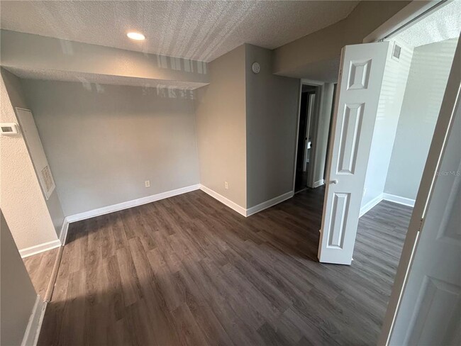 Building Photo - 3716 Idlebrook Cir