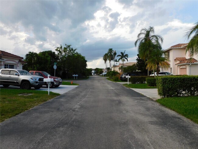 Building Photo - 14271 SW 150th Ave