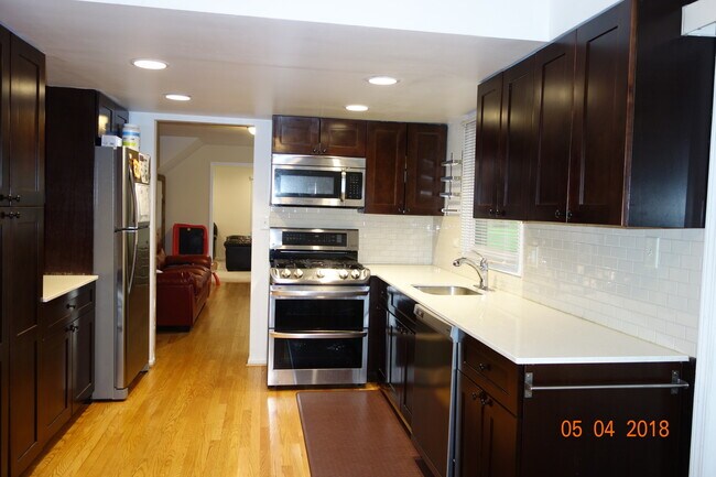 Building Photo - 1134 Alden Ln