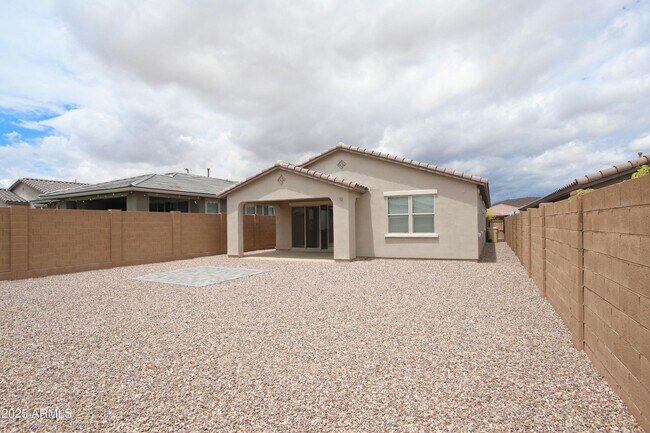 Building Photo - 13335 W Red Range Way