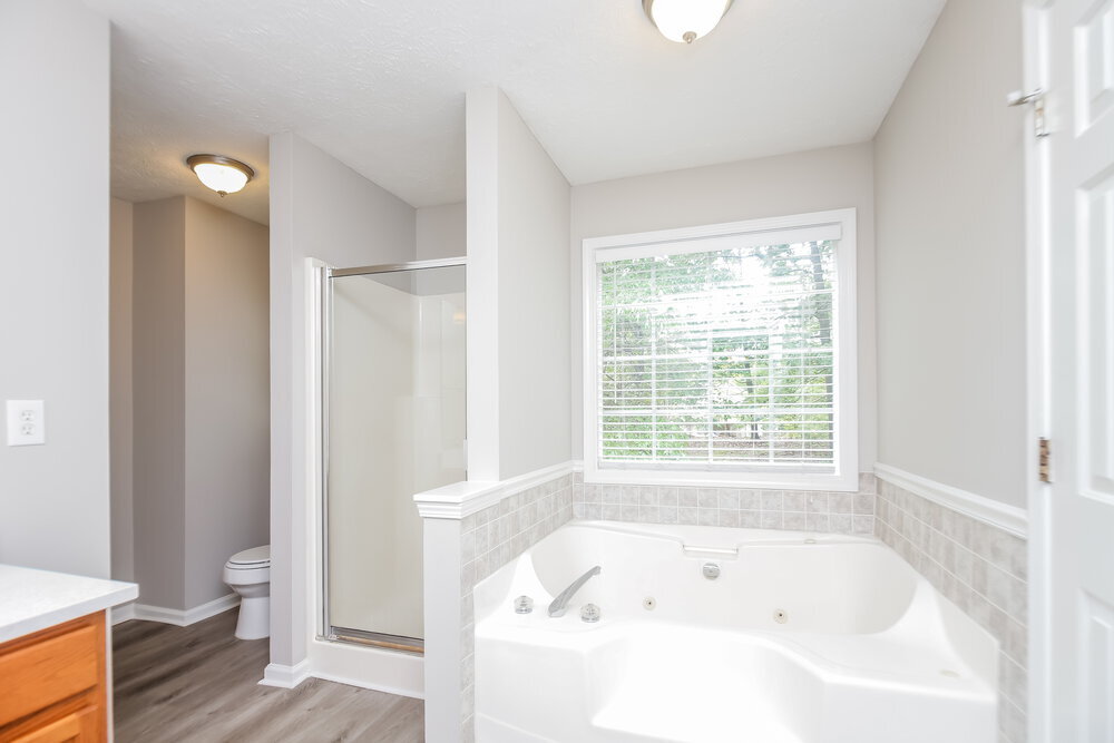 Building Photo - 565 Bridge Grove