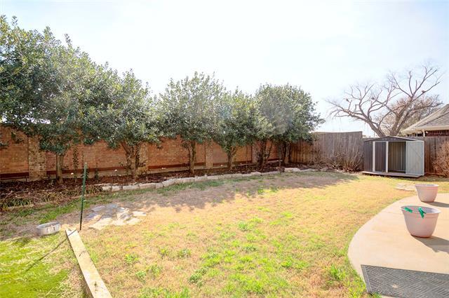 Building Photo - 6212 Meadowcrest Ln
