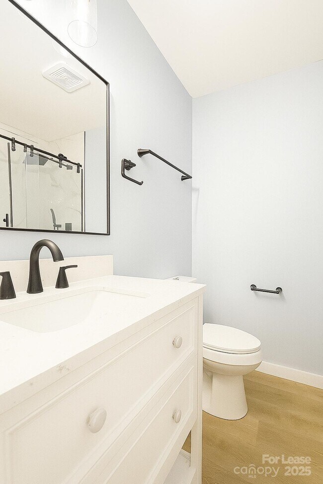 Building Photo - 2025 Tyvola Rd