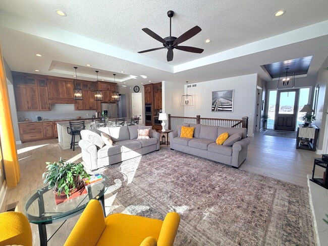 Building Photo - MUST SEE!  Gorgeous - Fully Furnished - New Construction Home in Delano.  No Detail Left To Be De...