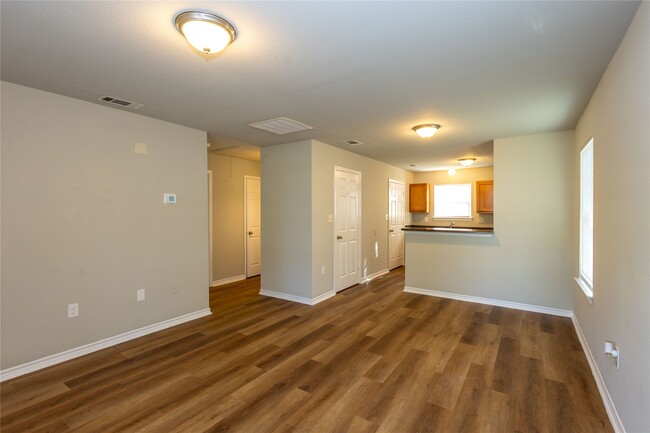 Building Photo - 4120 Brandon Ave