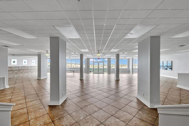 Building Photo - 769 Sundial Ct