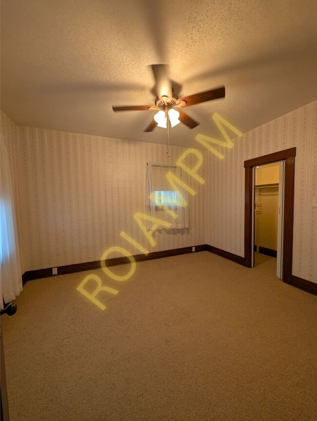 Building Photo - Charming Vintage 2 bed 1 bath home