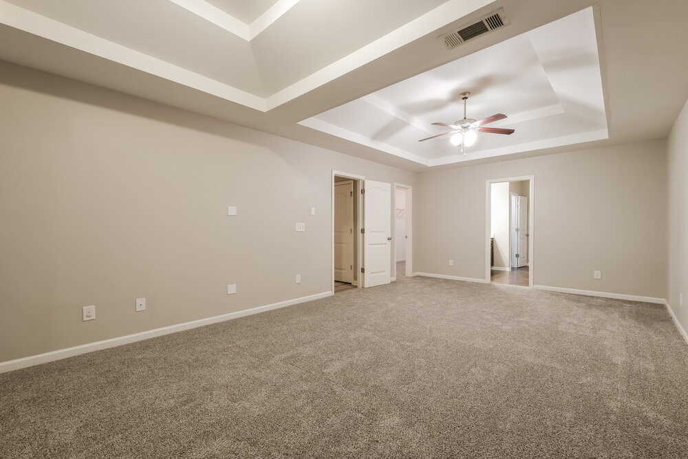 Building Photo - 559 Dahlia Dr