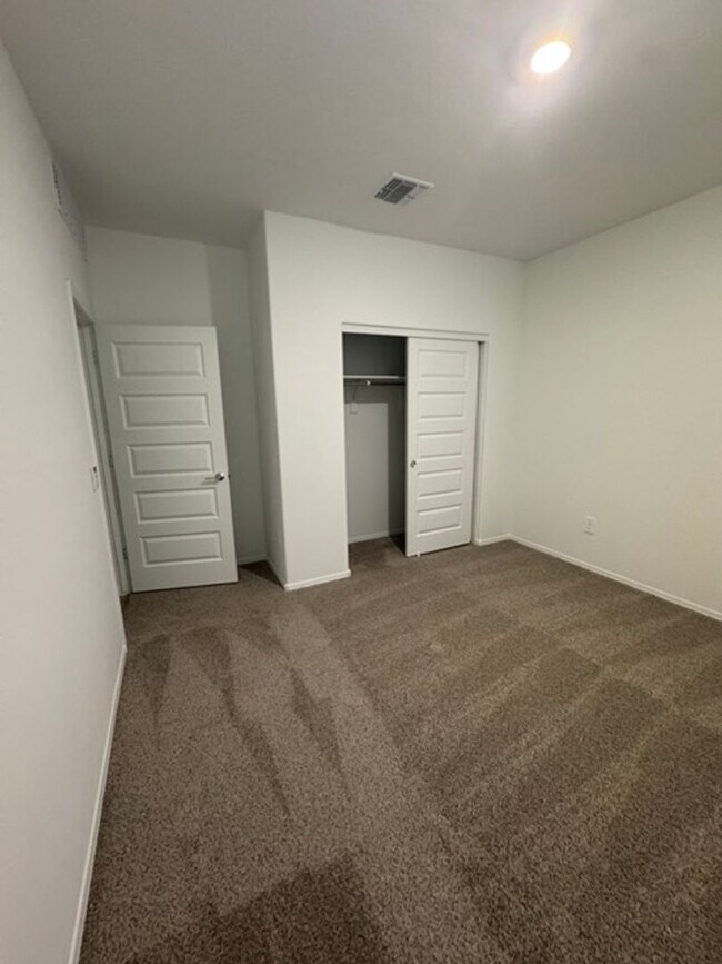 Building Photo - Marana- 3 bedroom/ 2 bathroom BRAND NEW HOME!