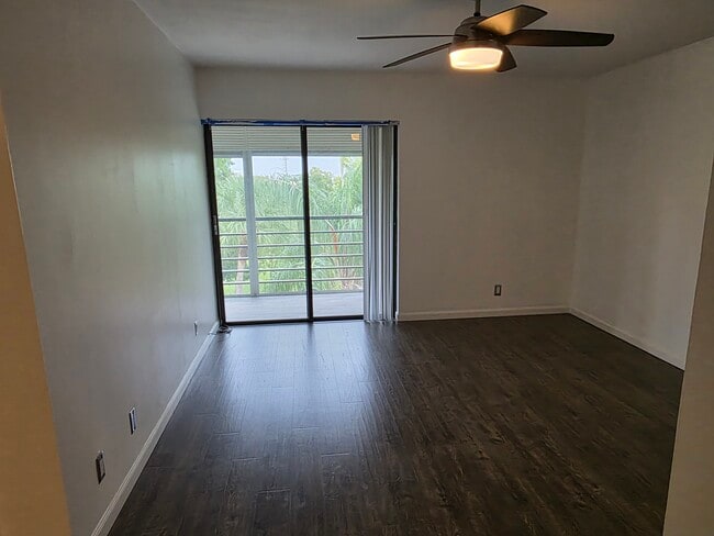 Building Photo - 2312 S Cypress Bend Dr