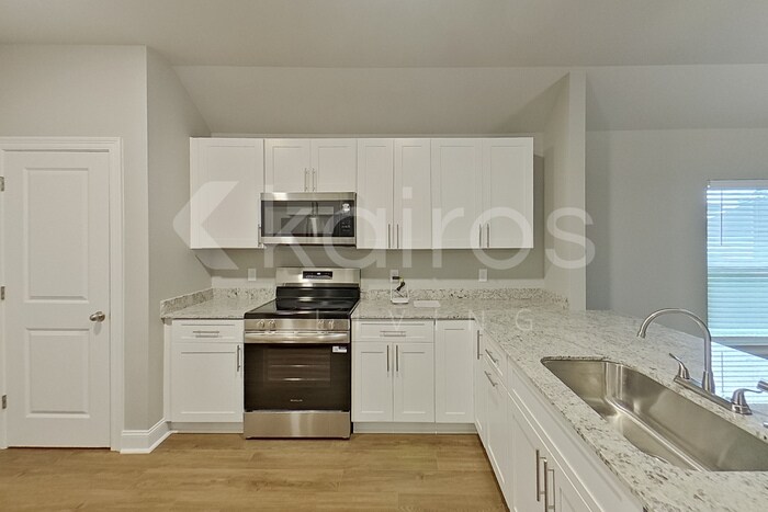 Building Photo - 22832 Monterey Ave