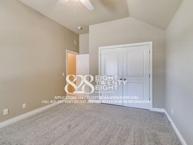 Building Photo - Roommates Not Working Out? 4 Bed/2 Bath Home Near OU Campus Available NOW! (Not Preleasing for 2027)