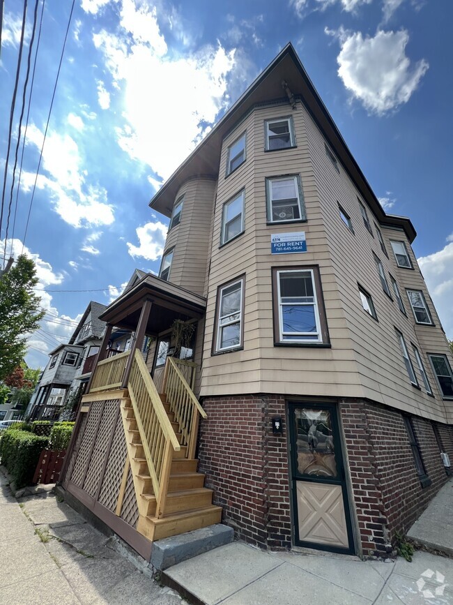 Building Photo - 27 Cameron Ave