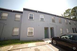Building Photo - 2325 W Pensacola St