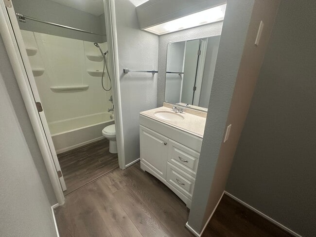 Building Photo - Water, Sewer, Garbage paid