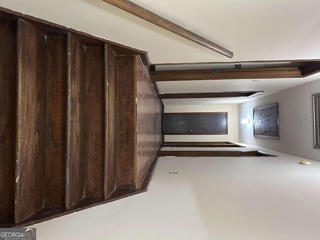 Building Photo - 1530 Oleander Ln SW