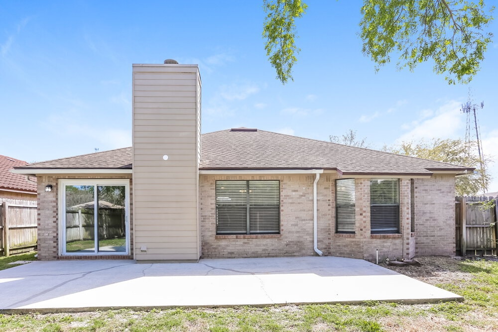 Building Photo - 1560 Beecher Ln