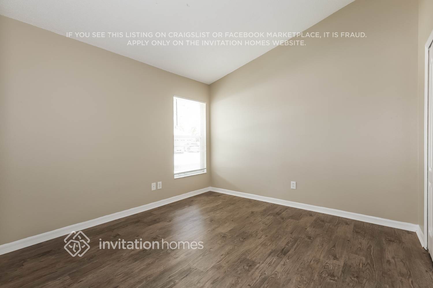 Building Photo - 12215 Dawn Vista Dr