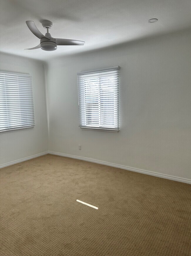 Bedroom - 4160 W 167th St