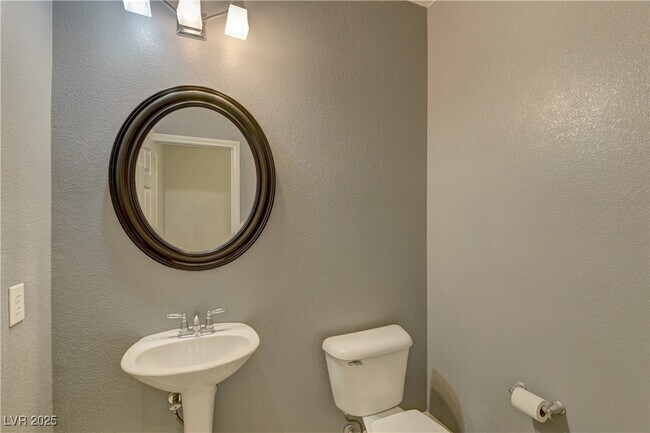 Building Photo - 972 Rue Grand Paradis Ln