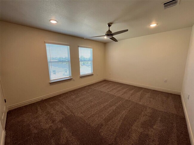 Building Photo - 2105 Tiger Trail