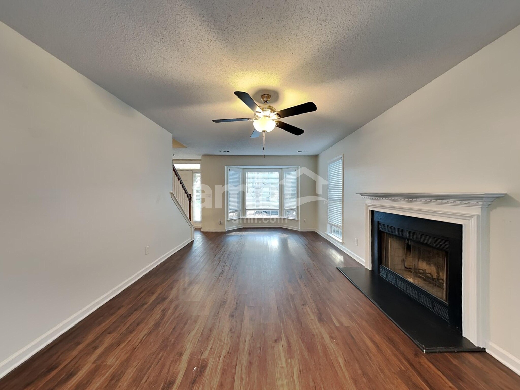 Building Photo - 5918 Highland Grove Dr