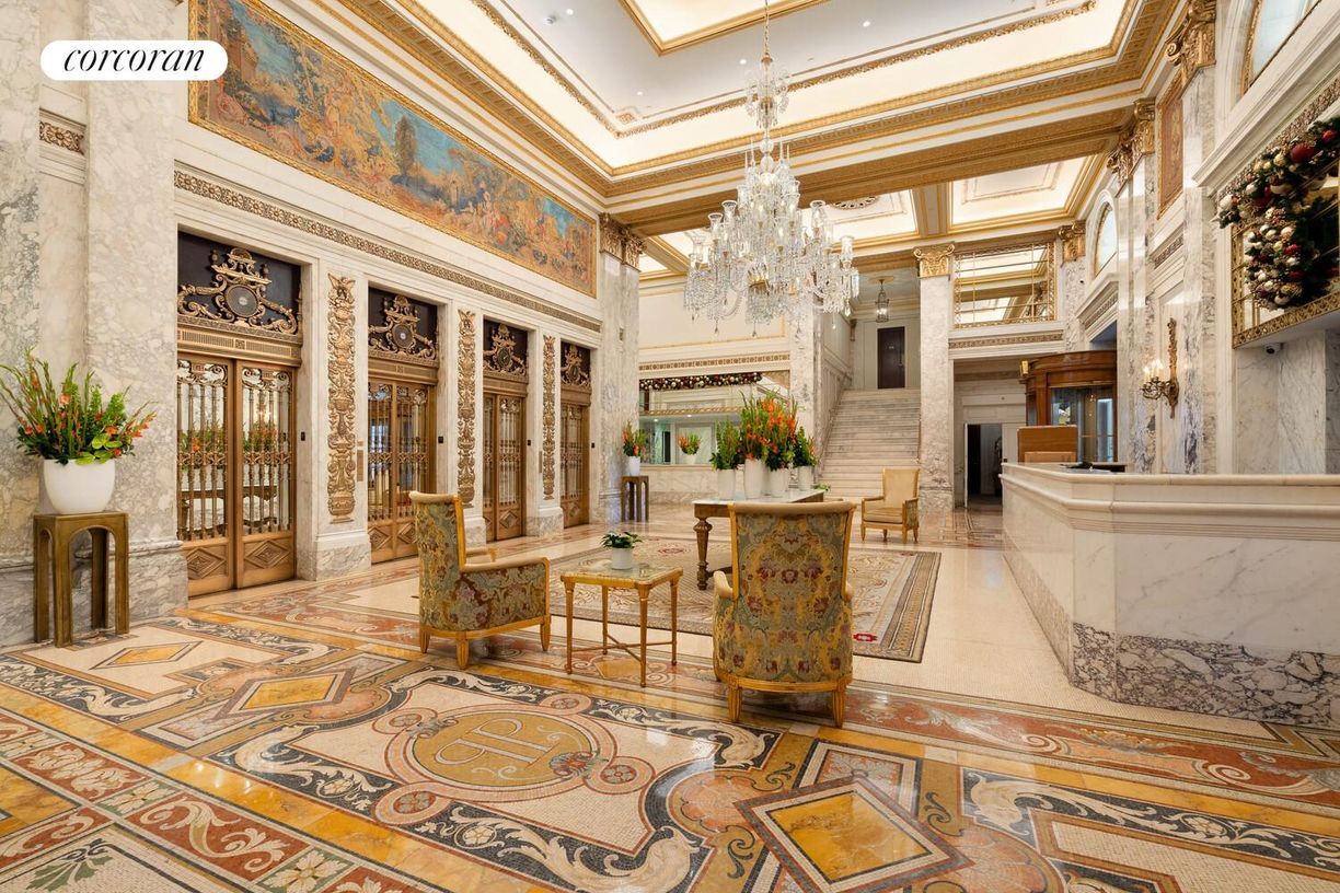 Building Photo - 1 Central Park S