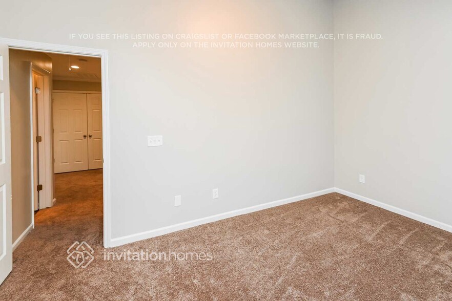 Building Photo - 1359 Sinai Pl NW