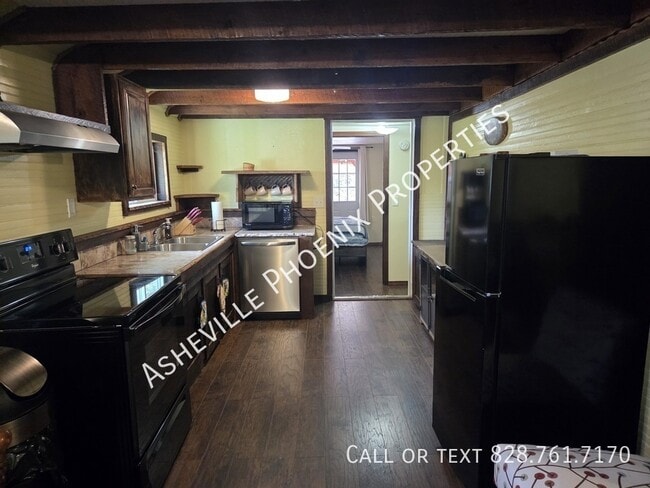 Building Photo - 361 Warren Creek Rd