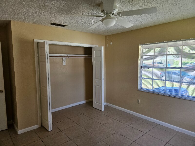Building Photo - 4512 Ballentine Ct