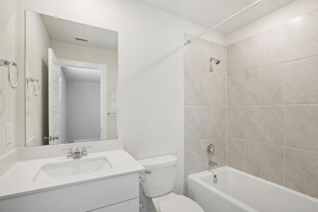 Building Photo - 1567 King Rnch Rd