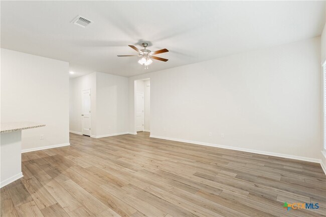 Building Photo - 2823 Fox River Dr