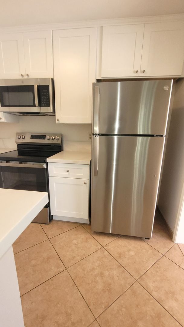 Building Photo - Convienently Located In Mira Masa