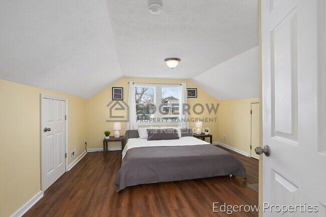 Building Photo - 1640 Wendler Ave SW