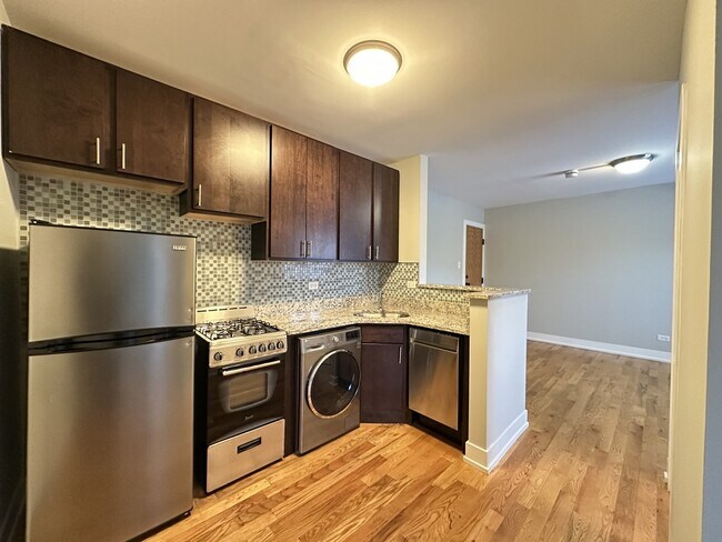 Building Photo - 2917 N Mildred Ave