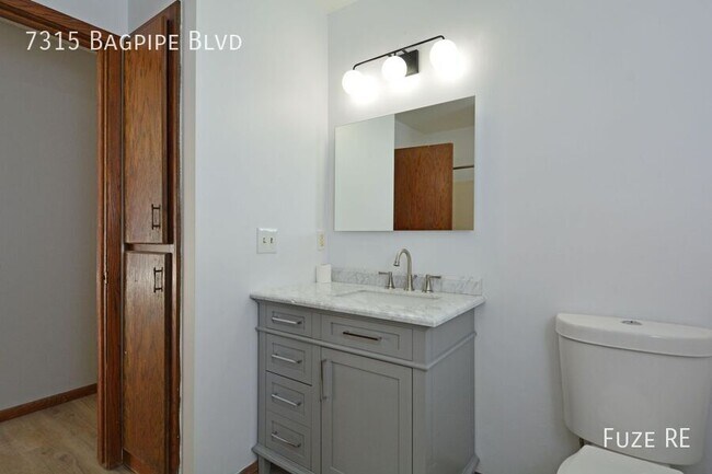 Building Photo - 7315 Bagpipe Blvd