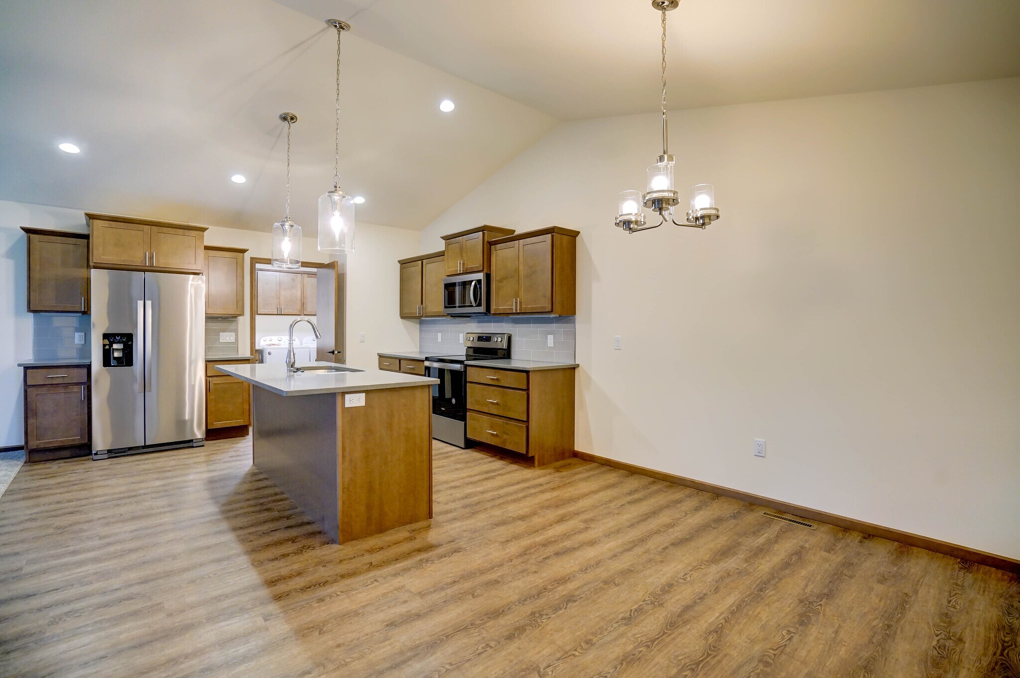 Building Photo - 440 Odyssey Ct