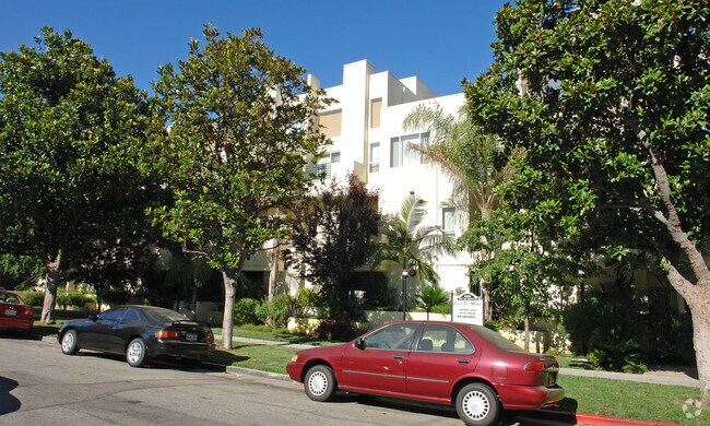 Primary Photo - Casa Del Monte