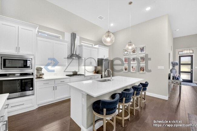 Building Photo - 7313 Zachery Dr