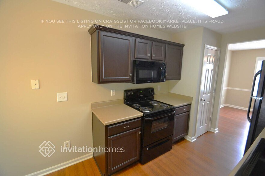 Building Photo - 1432 Alcovy Falls Dr SE